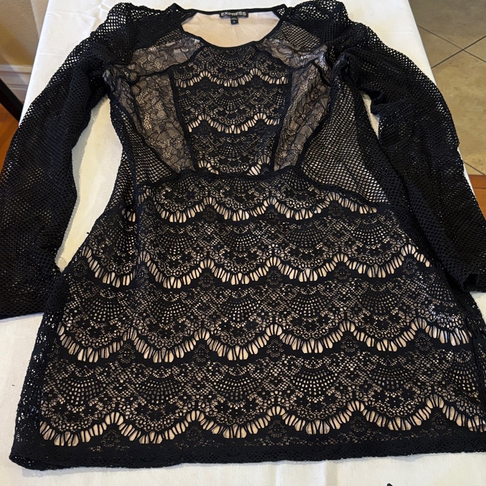 Express Black Lace Long Sleeve Dress